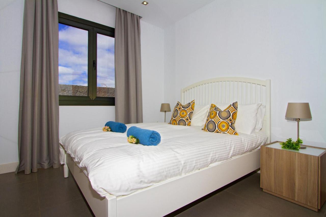 Luxury Los Mojones Villa Short Walk To Old Town Private Heated Pool Villa Los Mojones Angie Puerto Del Carmen Tías Екстериор снимка